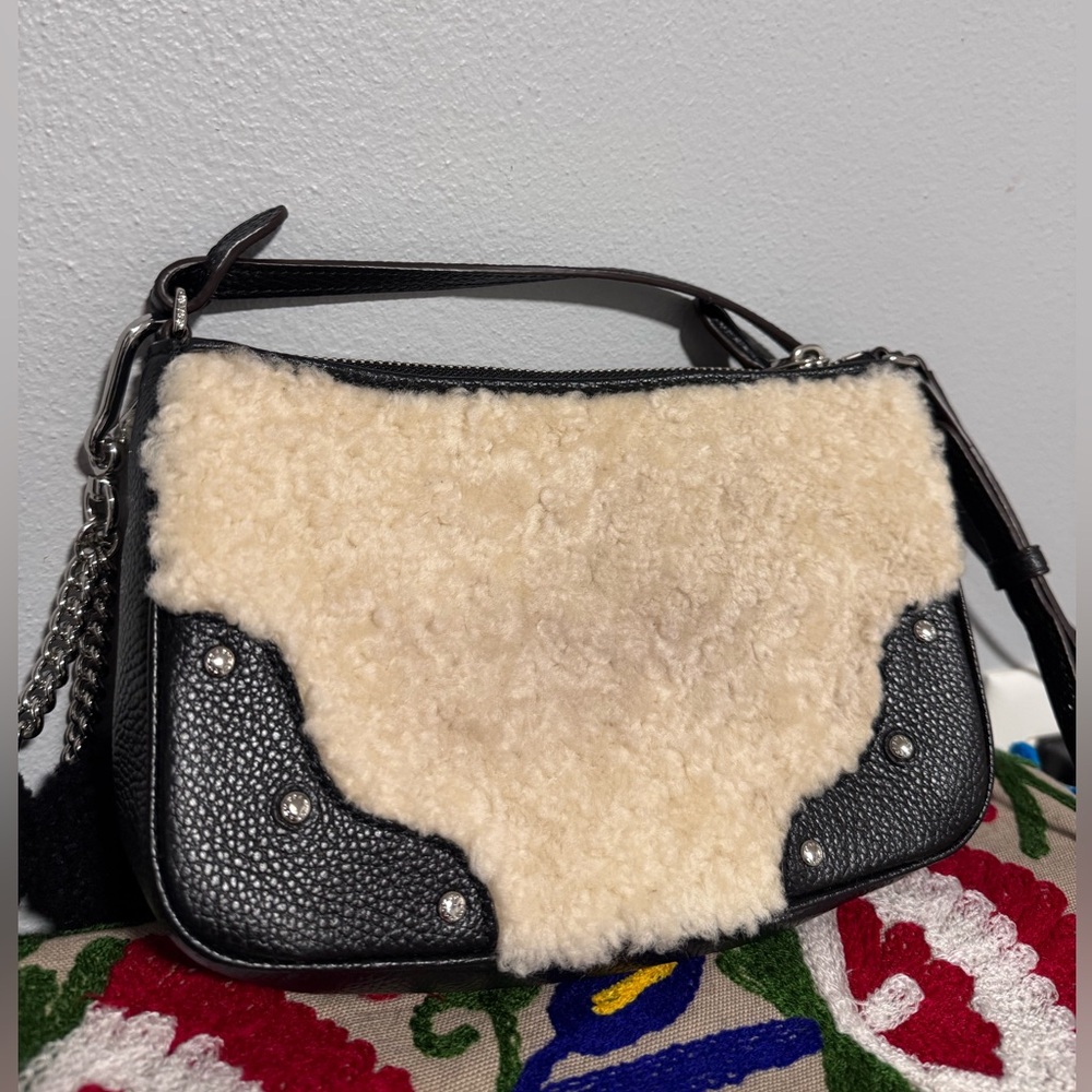 Coach Rhyder Pochette crossbody bag in Shearling w Studs - Picture 8 of 13